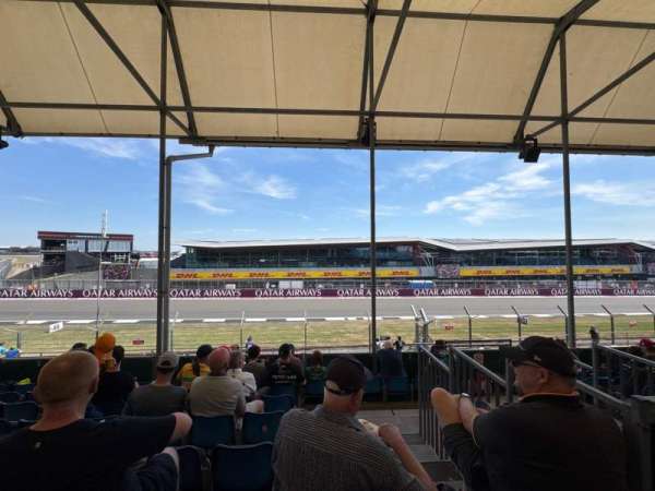 Silverstone Circuit, bloc: Abbey Grandstand B, rangée: Q, place: 216