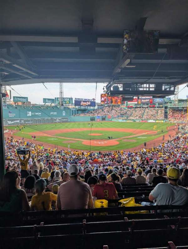Fenway Park, bloc: Grandstand 21, rangée: 12, place: 12