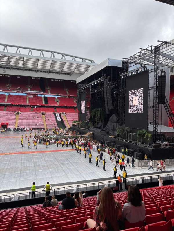 Anfield, bloc: KJ, rangée: 30, place: 100