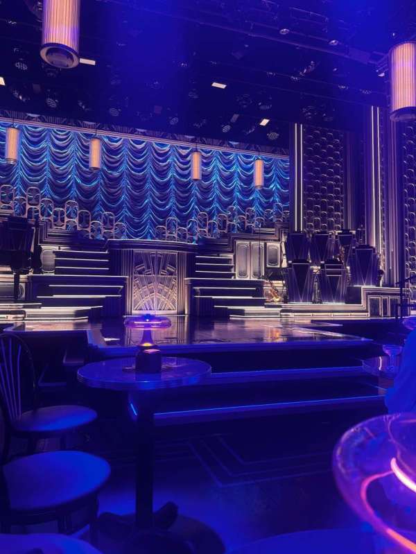 Circle in the Square Theatre, bloc: Table, rangée: T2, place: 2