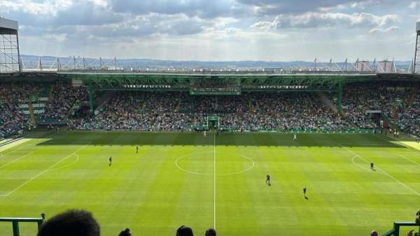 Celtic Park, bloc: 406, rangée: L, place: 1