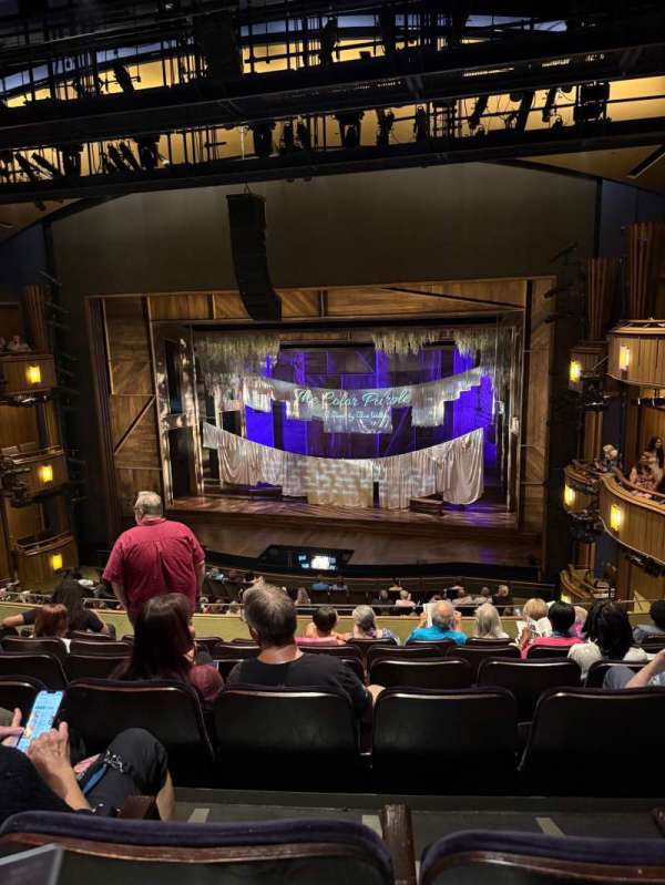 Goodman Theatre - Albert Theatre, bloc: Mezzanine, rangée: FF, place: 8