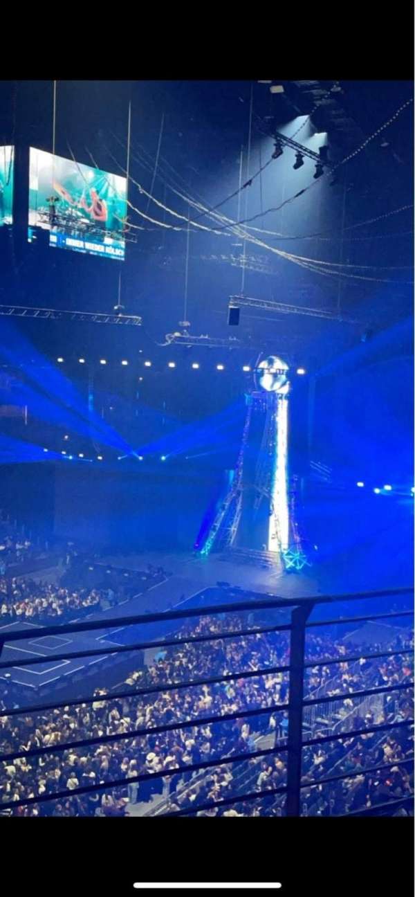 LANXESS arena, bloc: 611, rangée: 2, place: 9