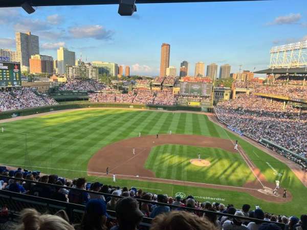 Wrigley Field, bloc: 412L, rangée: 3, place: 7