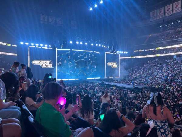 Prudential Center, bloc: 20, rangée: 12, place: 5