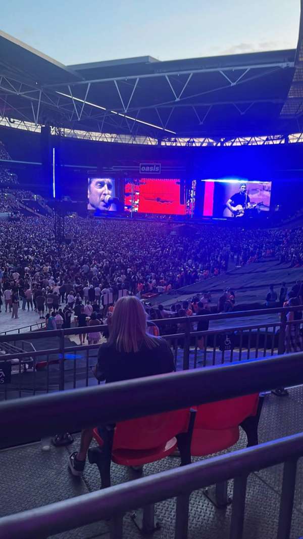 Wembley Stadium, bloc: 107, rangée: 31, place: 128