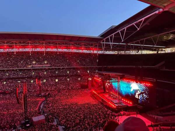 Wembley Stadium, bloc: 551, rangée: 3, place: 351