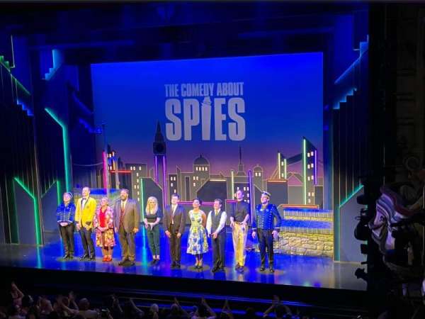 Noël Coward Theatre, bloc: Royal Circle, rangée: D, place: 5