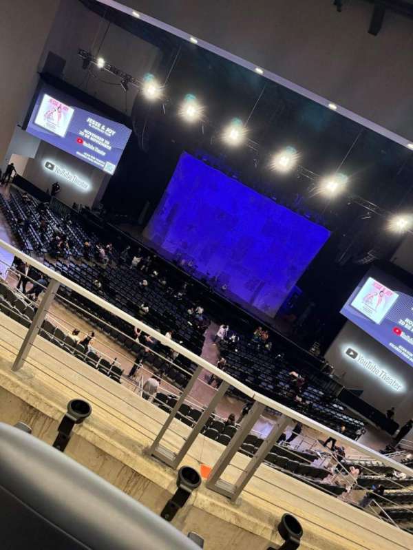 YouTube Theater, bloc: 205, rangée: B, place: 3