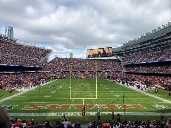 Soldier Field, bloc: 222, rangée: 2, place: 3