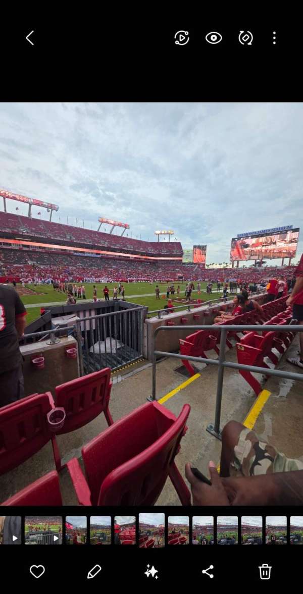 Raymond James Stadium, bloc: 106, rangée: C, place: 20
