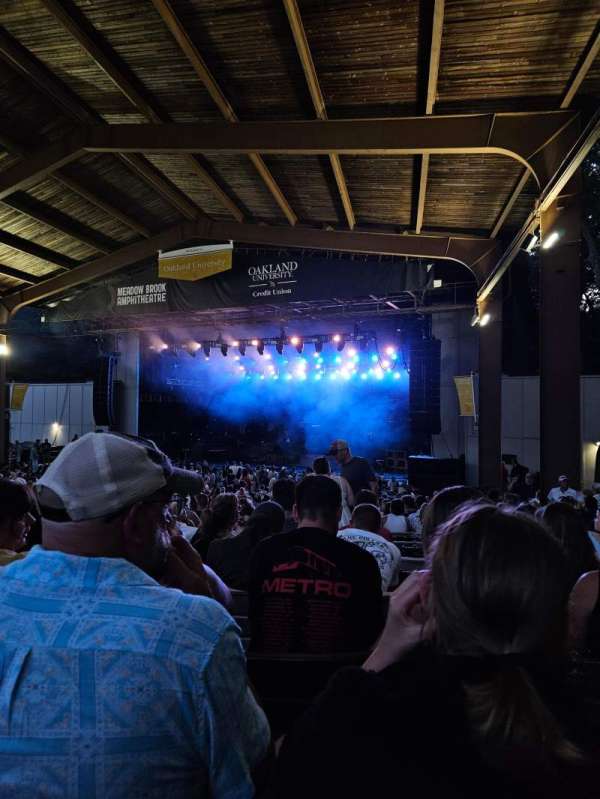 Meadow Brook Amphitheatre, bloc: Pavilion 7, rangée: EE, place: 129