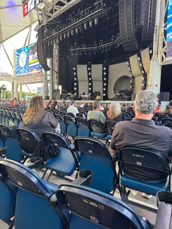 Hartford Healthcare Amphitheatre, bloc: 108, rangée: C, place: 8
