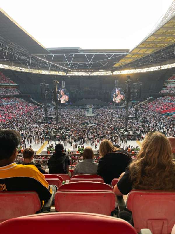 Wembley Stadium, bloc: 214, rangée: 13, place: 3