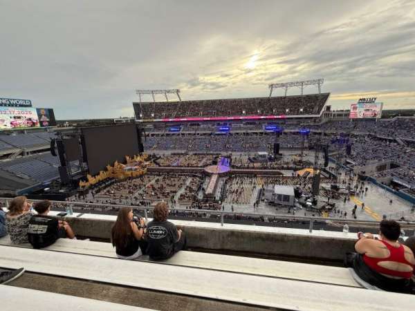 Camping World Stadium, bloc: 207, rangée: D, place: 9
