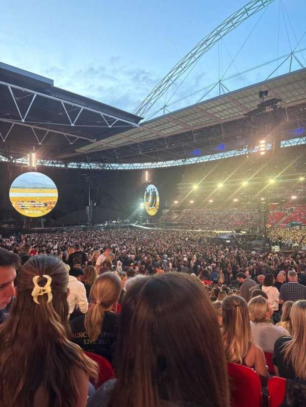Wembley Stadium, bloc: 120, rangée: 25, place: 244