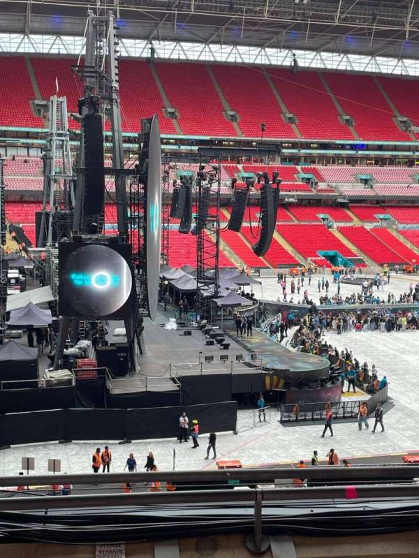 Wembley Stadium, bloc: 231, rangée: 4, place: 104