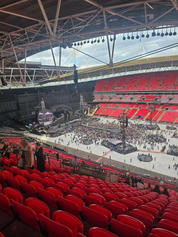 Wembley Stadium, bloc: 523, rangée: 30, place: 279