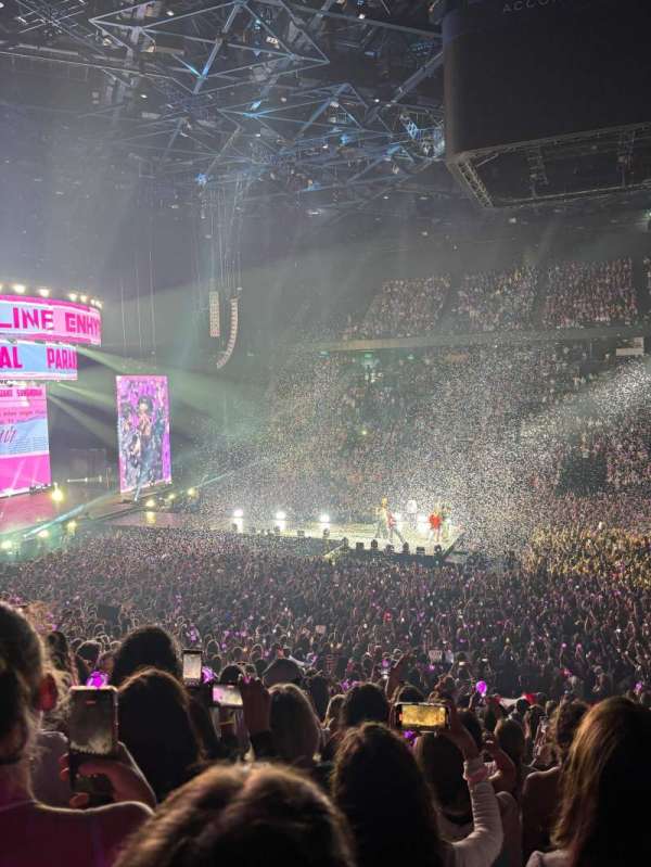 Accor Arena, bloc: Gradin P, rangée: 8, place: 2