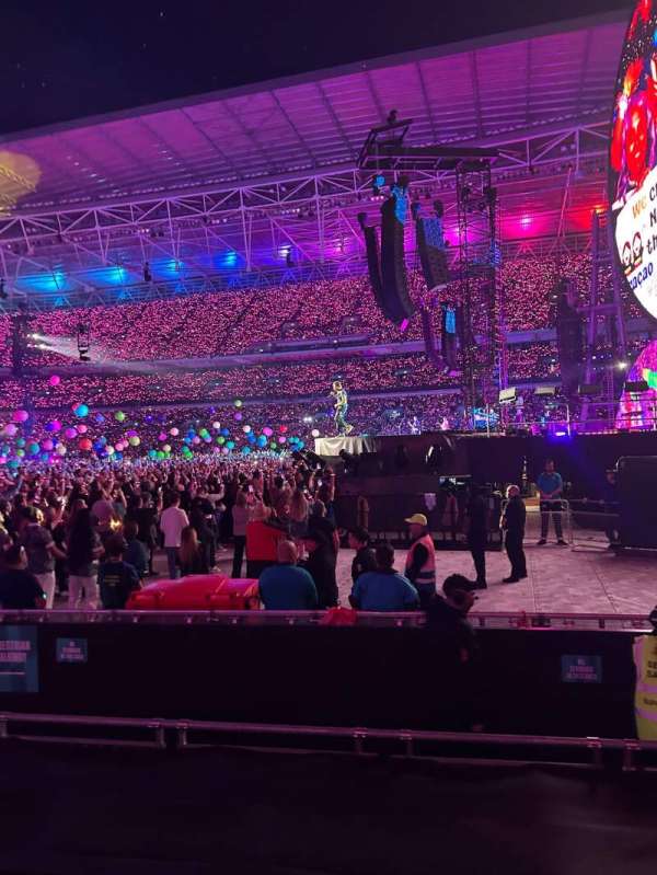 Wembley Stadium, bloc: 141, rangée: 6, place: 226