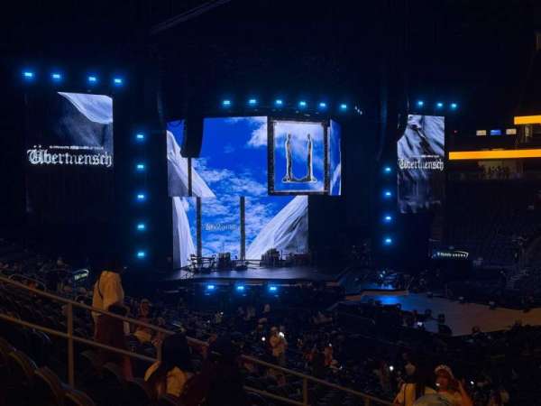 T-Mobile Arena, bloc: 7, rangée: U, place: 12