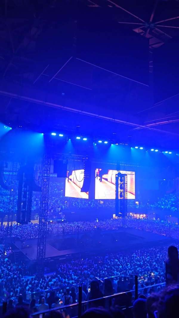 Unipol Arena, bloc: 2 anello ovest B, rangée: 5, place: 27