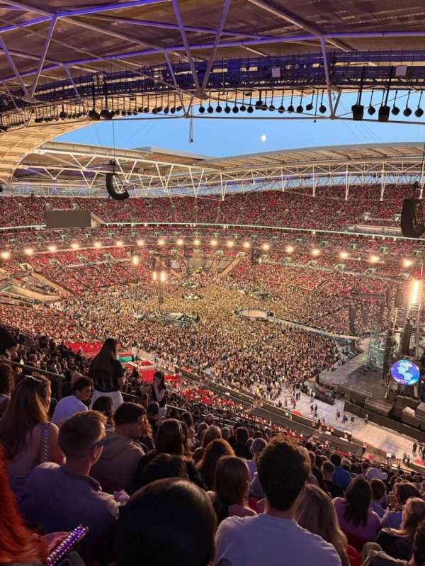 Wembley Stadium, bloc: 548, rangée: 26