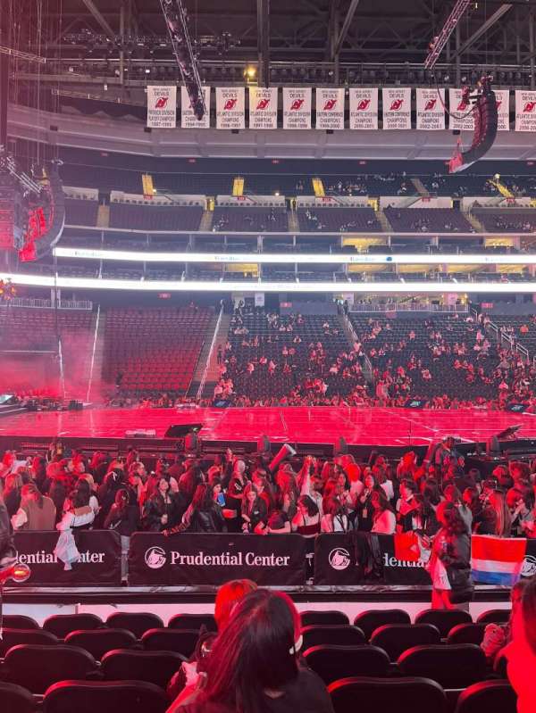 Prudential Center, bloc: 18, rangée: 7, place: 14