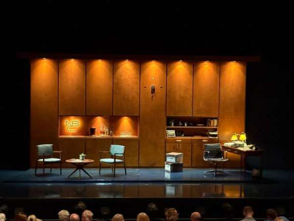 Barbican Theatre, bloc: Stalls, rangée: P, place: 25