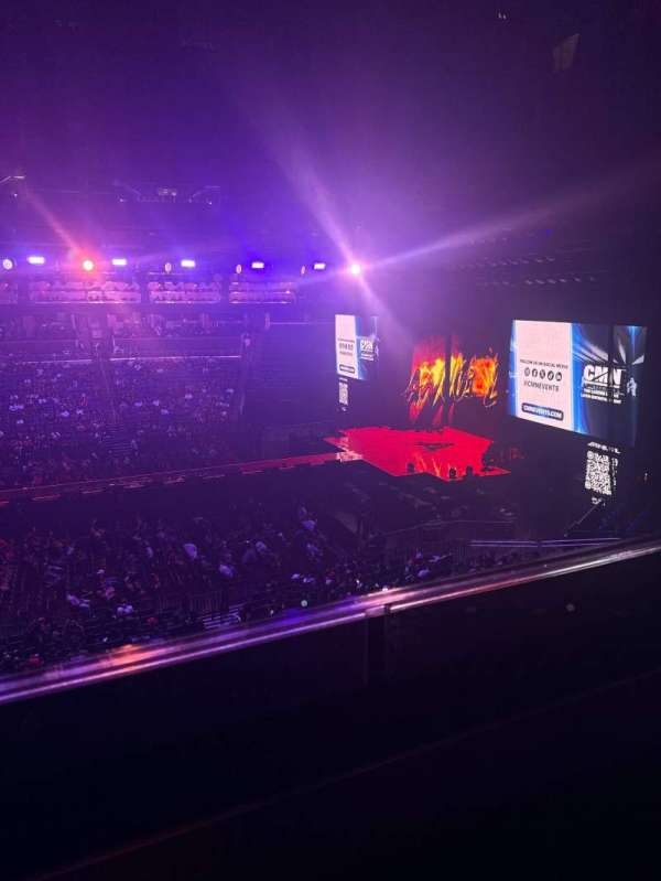 Kia Center, bloc: Club C, rangée: 1, place: 6