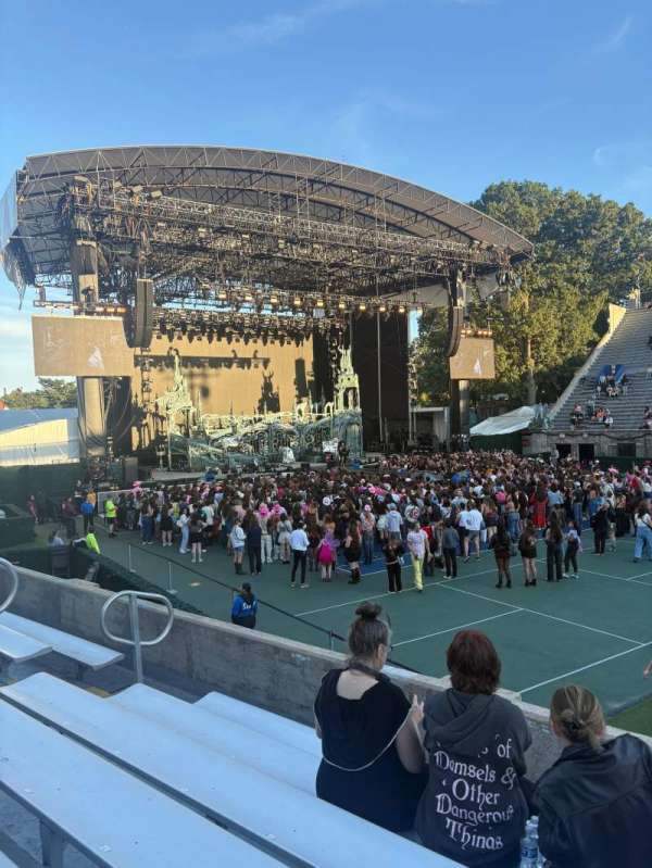 Forest Hills Stadium, bloc: 801, rangée: F, place: 3
