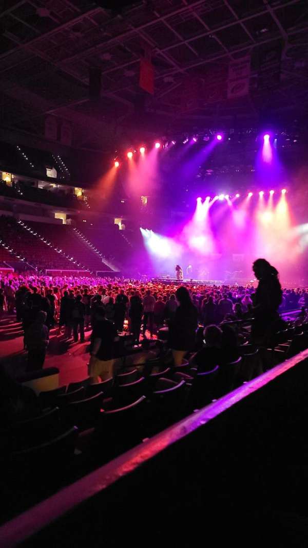 Lenovo Center, bloc: 121, rangée: F, place: 9
