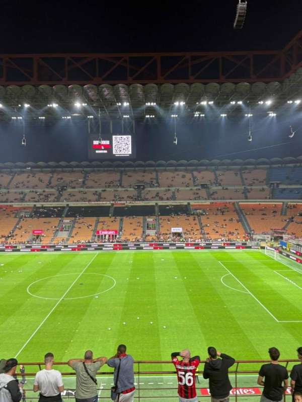 San Siro, bloc: 227, rangée: 9, place: 20