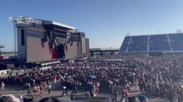 Rogers Stadium, bloc: E123, rangée: 7, place: 23
