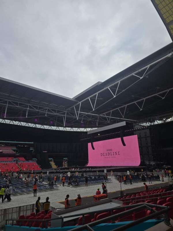 Wembley Stadium, bloc: 101, rangée: 14, place: 39