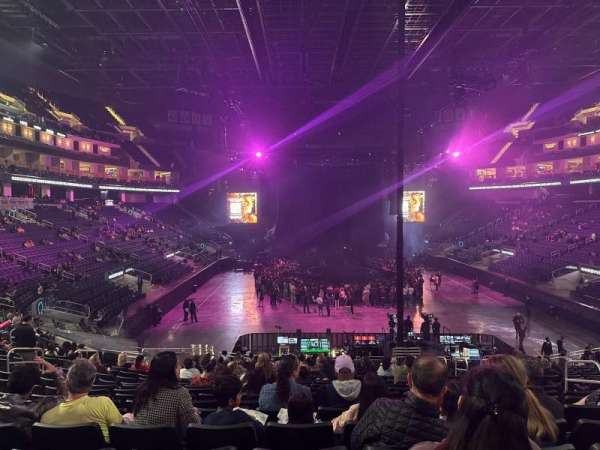Chase Center, bloc: 110, rangée: 22, place: 8