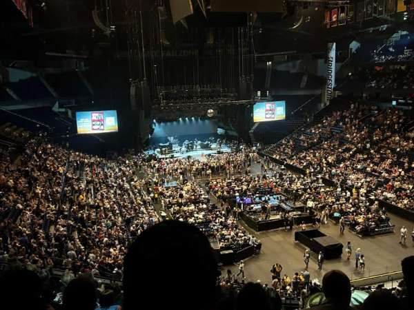 Bridgestone Arena, bloc: 222, rangée: K, place: 3