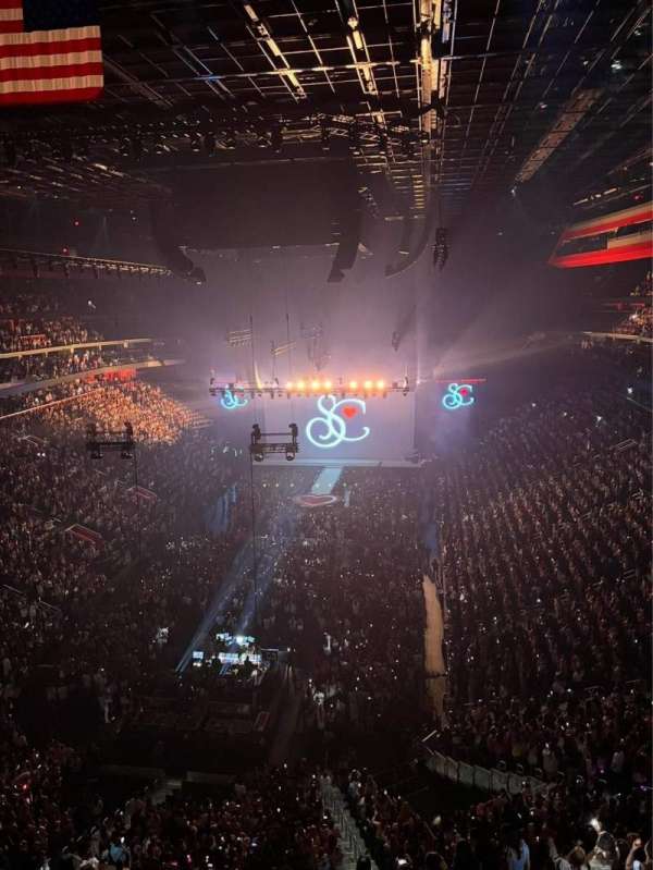 Little Caesars Arena, bloc: 218, rangée: 1, place: 6