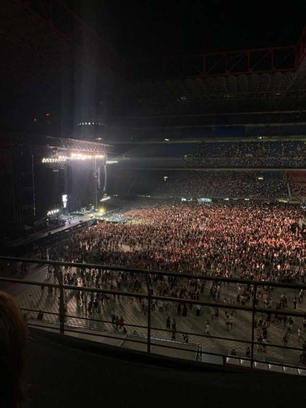 San Siro, bloc: 245, rangée: 4, place: 18