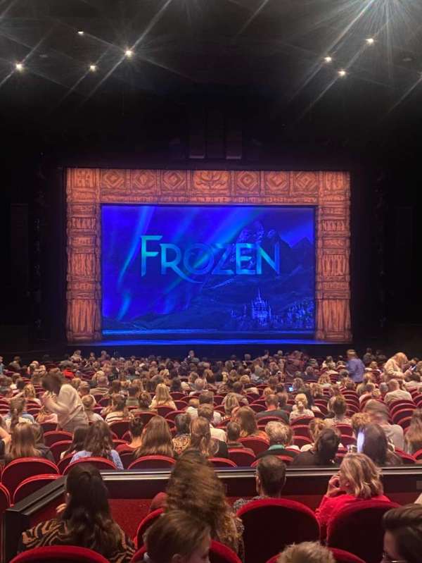 AFAS Circustheater, bloc: Midden, rangée: 28, place: 7