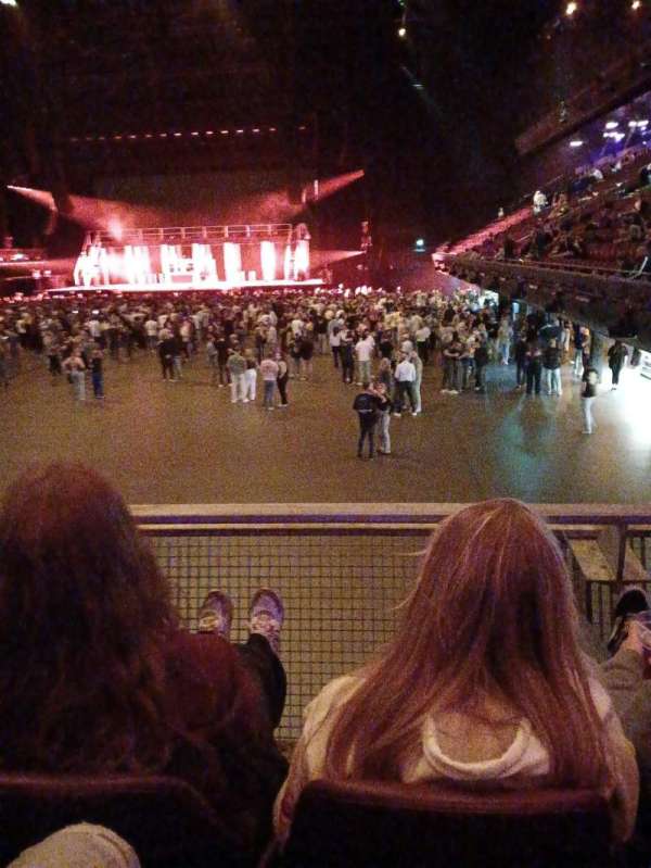 Ziggo Dome, bloc: 106, rangée: 2, place: 183