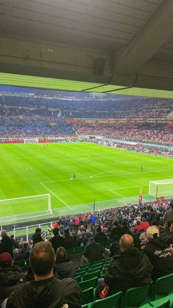 San Siro, bloc: 148, rangée: 11, place: 18