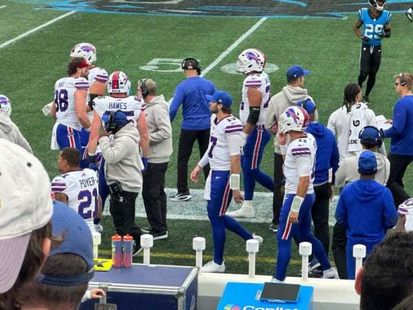 Bank of America Stadium, bloc: 111, rangée: 8, place: 22