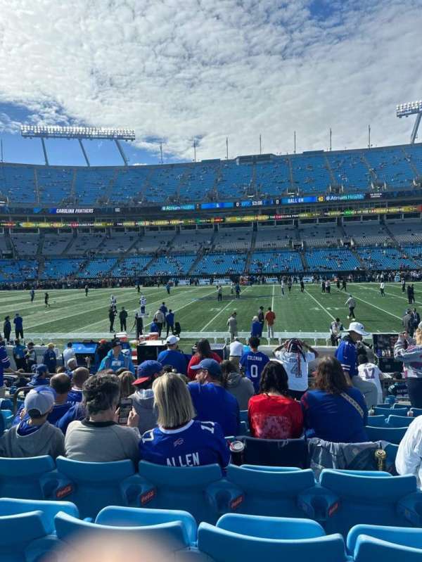 Bank of America Stadium, bloc: 111, rangée: 8, place: 22