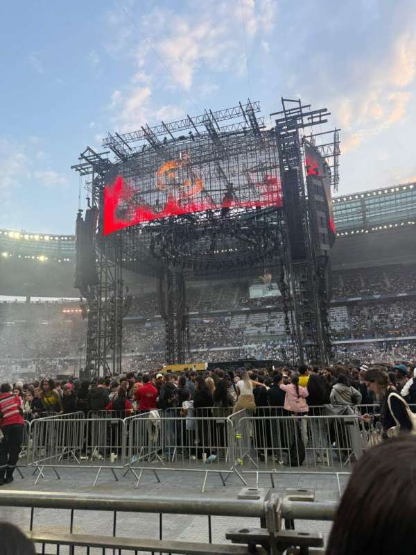 Stade de France, bloc: G1, rangée: 76, place: 18