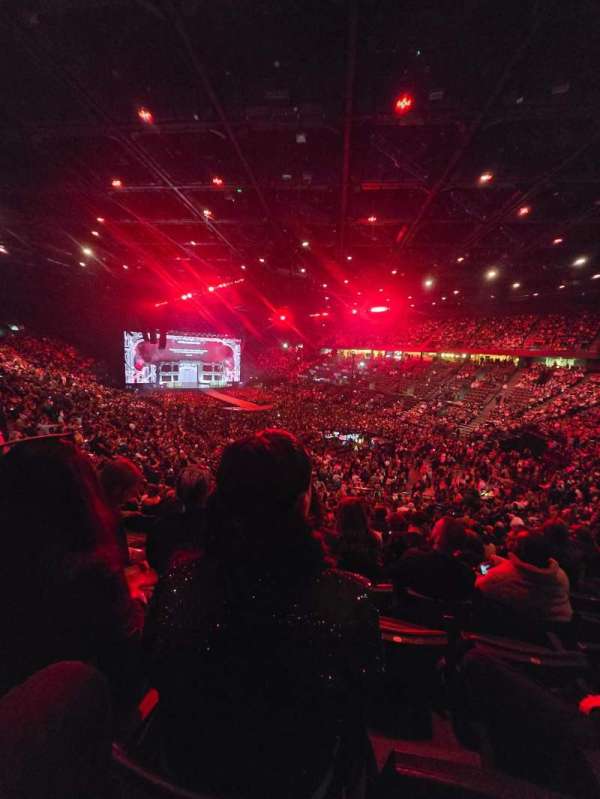 Accor Arena, bloc: Gradin S, rangée: 1, place: 19