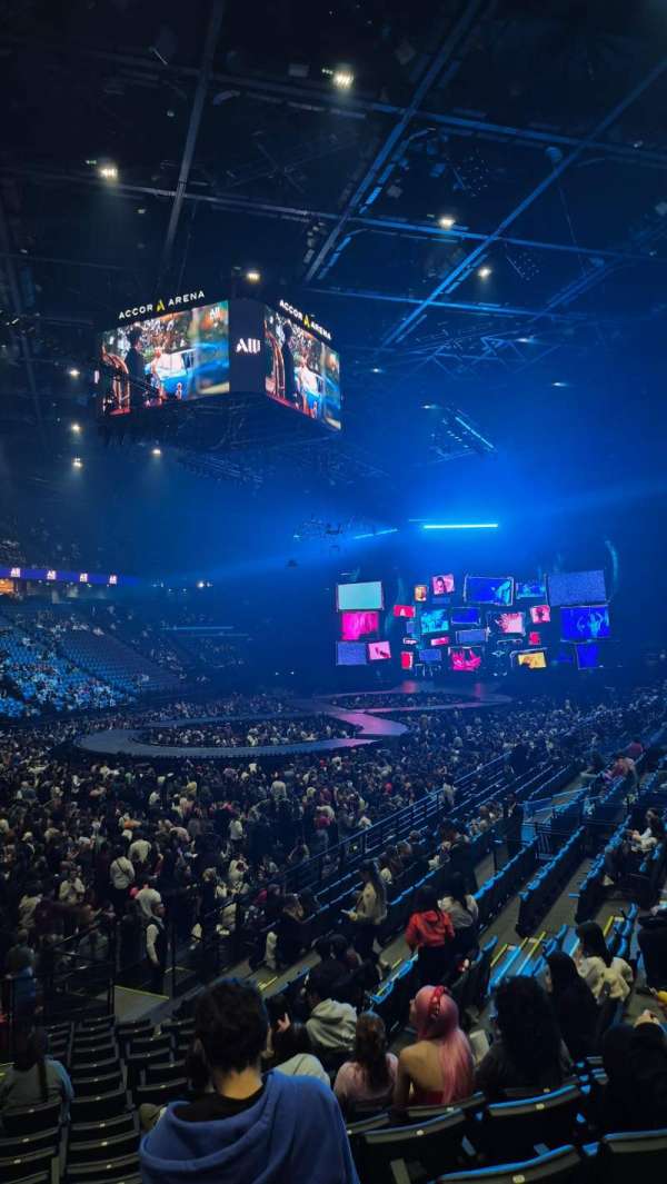 Accor Arena, bloc: Gradin C, rangée: 13, place: 10