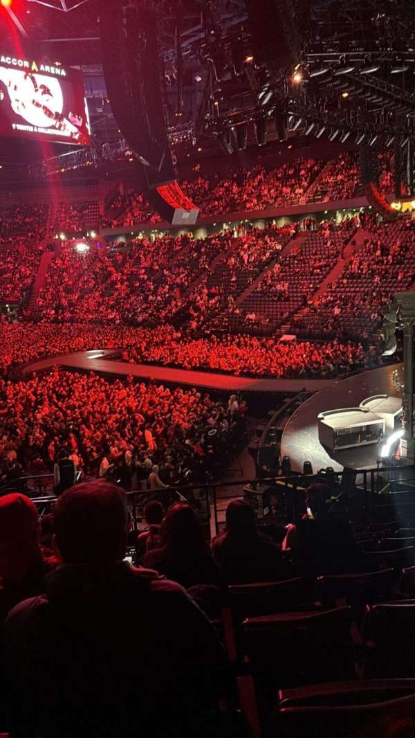 Accor Arena, bloc: Gradin H, rangée: 6, place: 21