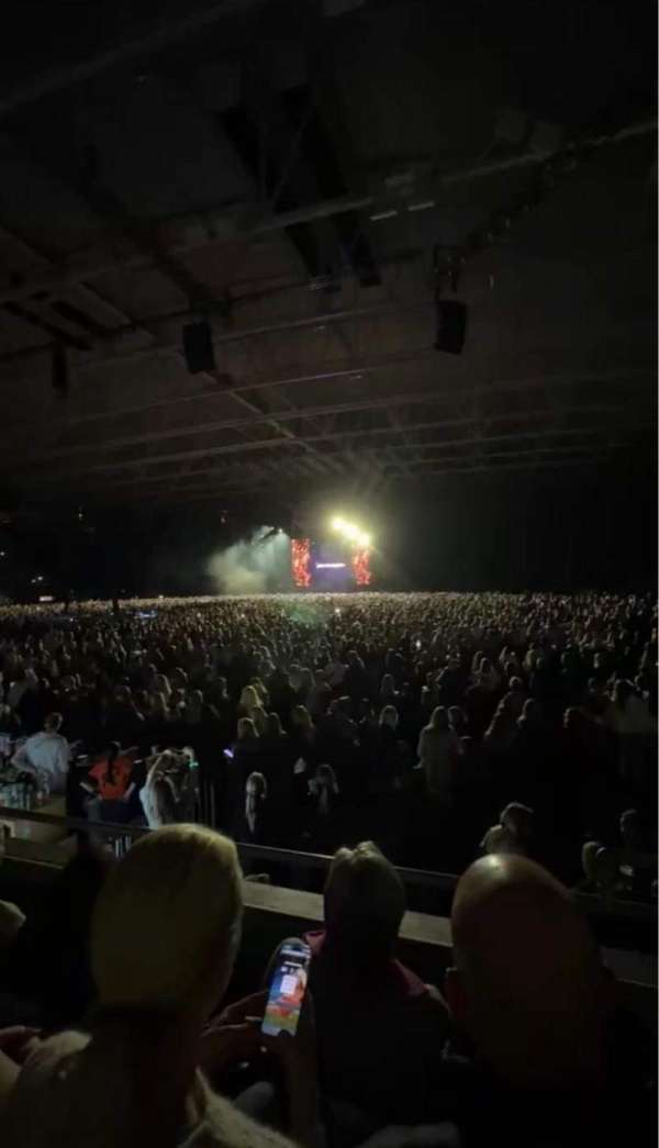 Unity Arena, bloc: I, rangée: 3, place: 55-56
