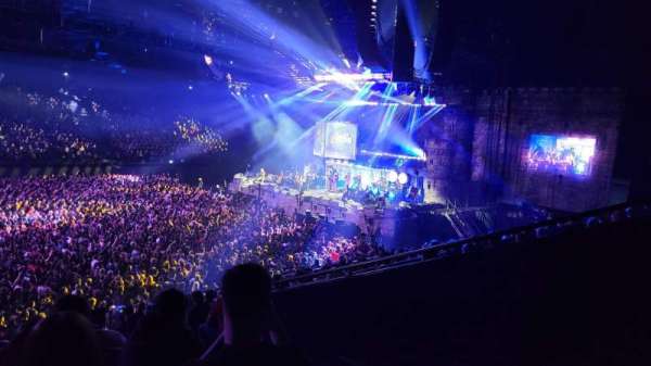LDLC Arena, bloc: 210, rangée: P, place: 330